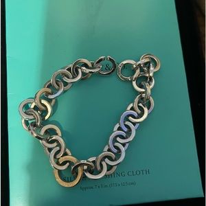 Authentic Beautiful Tiffany &Co Silver and Gold bracelet .